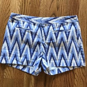 Gap Stretch Blue Chevron Print Shorts sz 4